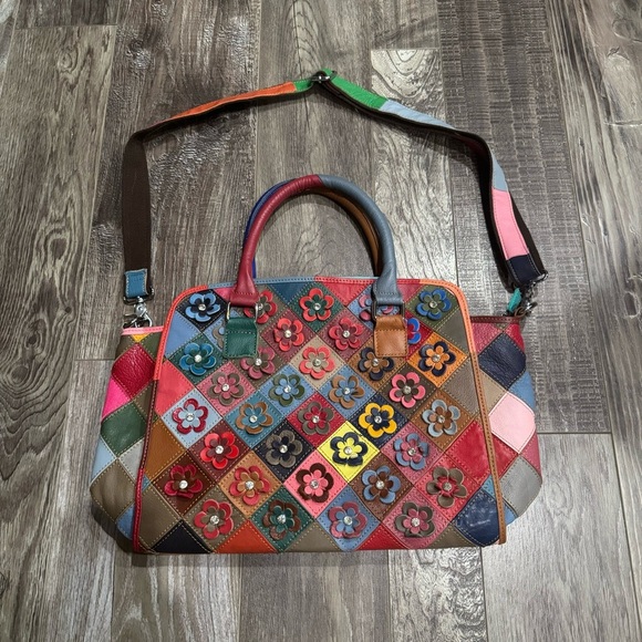 Vibrant Red and Pink Crossbody Bag with Geometric Patchwork - Picture 1 of 5